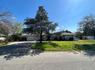 5422 E Buckingham Way, Fresno, CA 93727