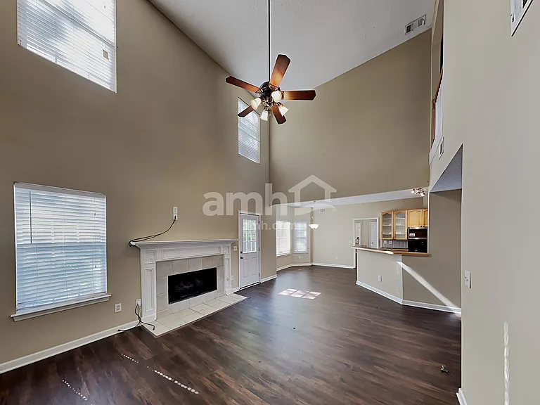 6004 W Rosie Ln SE — Photo 5