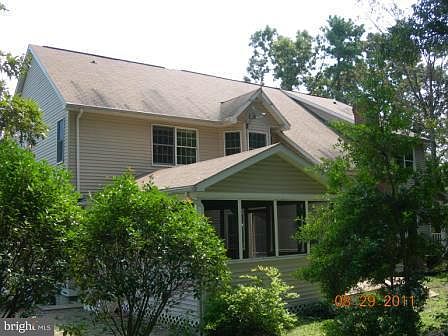 1st image of 208 Serenade Ct
