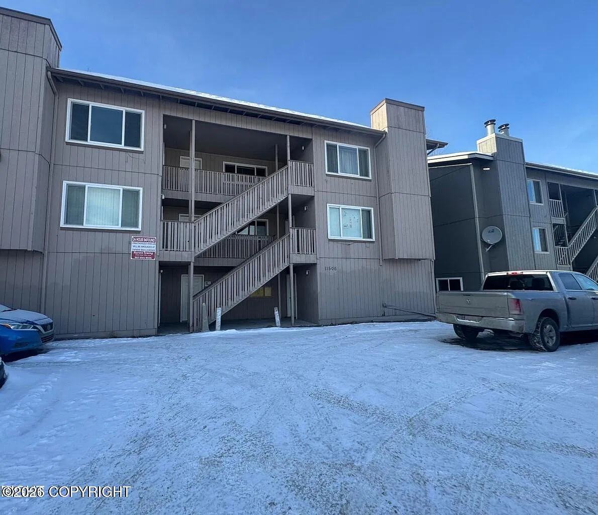 2 bed, 1.0 bath, 900 sqft, $1,400 — Photo 1