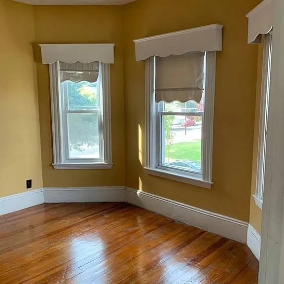 77 Sheridan Ave — Photo 13