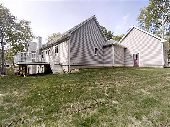 2nd image of 33 Wentworth Dr