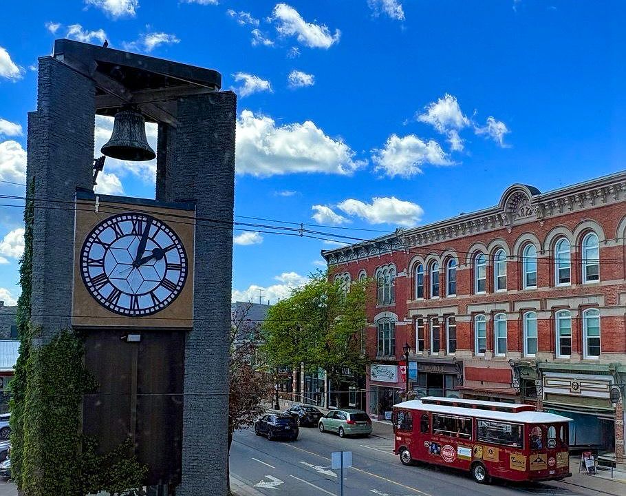 1st image of 199 King St W #1