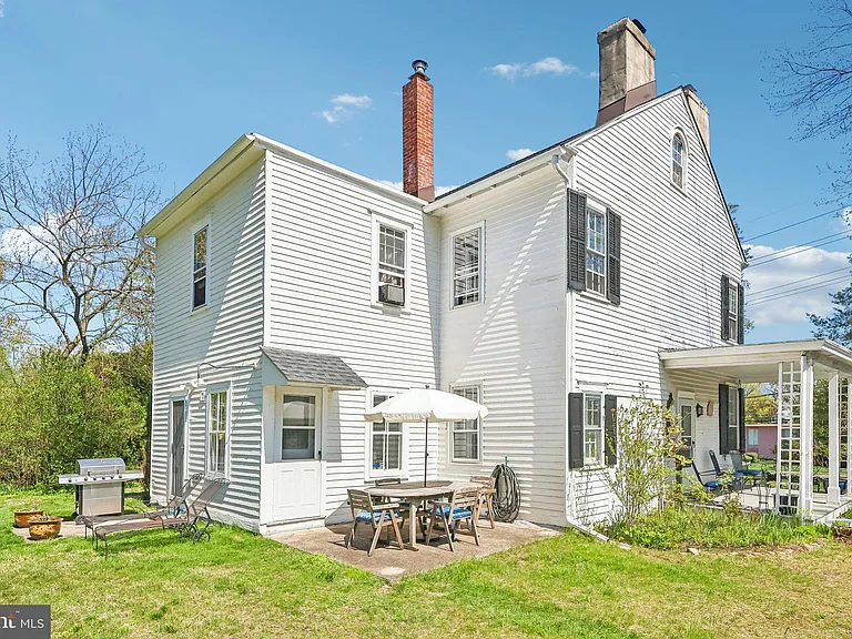 2167 Brunswick Ave — Photo 35