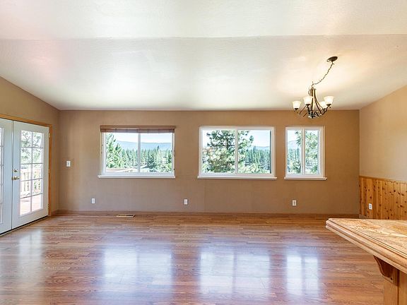 3rd image of 12211 Highland Ave