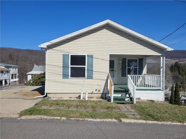 141 W Ruddle St, Coaldale, PA 18218