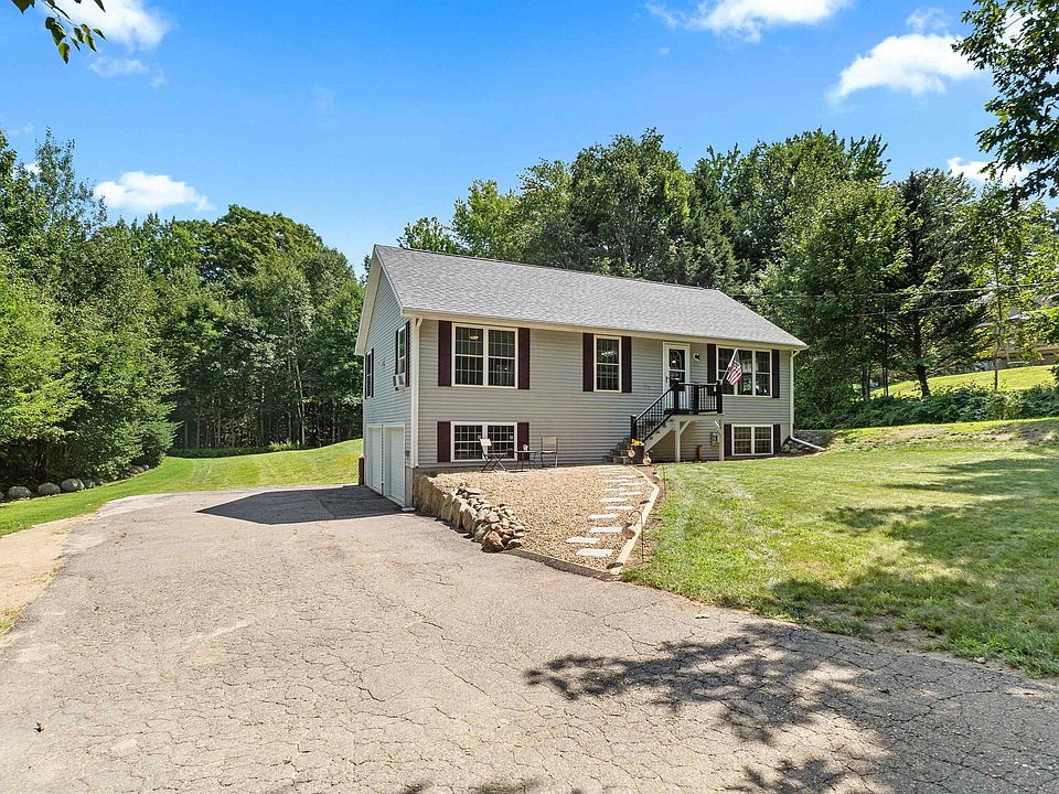 1st image of 7 Dalton Drive