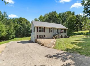 7 Dalton Dr, Center Barnstead, NH 03225