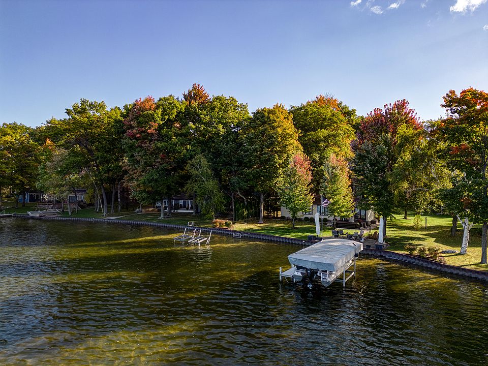10201 Lake Dr, Mecosta, MI 49332 Zillow