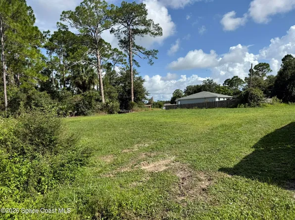 818 Sanford St SW, Palm Bay, FL 32908