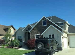 1574 W Meadow Green Dr, Riverton, UT 84065
