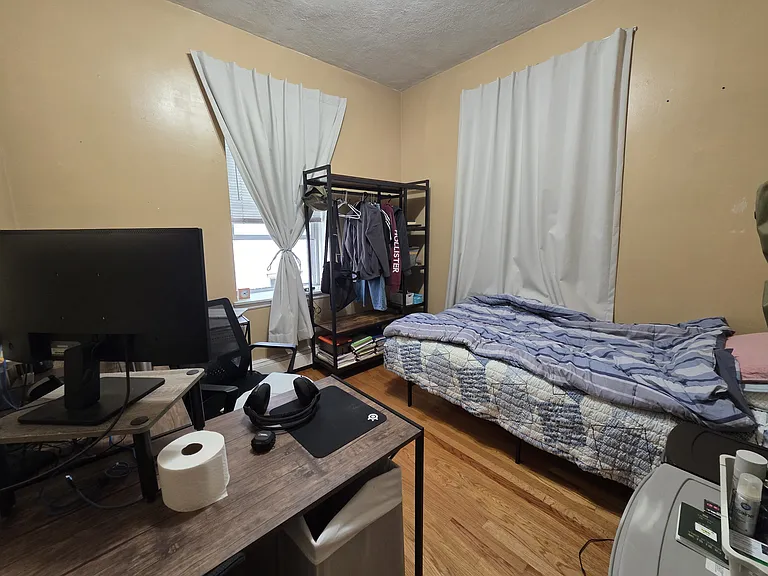 9 Shepherd Ave #2 — Photo 6