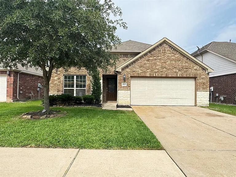4531 Ferndale Meadows Dr — Photo 2