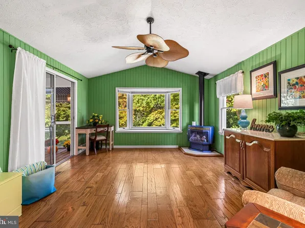 4609 Ballygar Rd, Baltimore, MD 21236