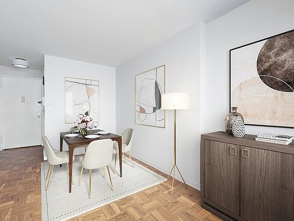 3rd image of 165 W 66th St APT 14B