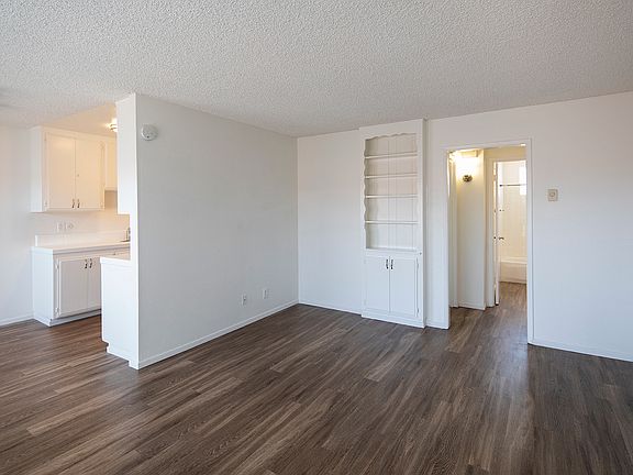 2nd image of 4468 Mississippi St APT 7