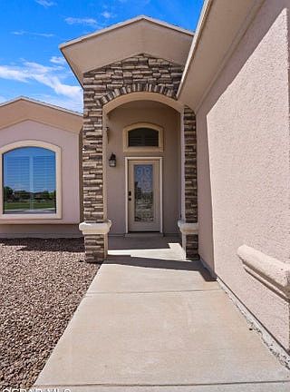 4th image of 14560 Alton Oaks Ave #1