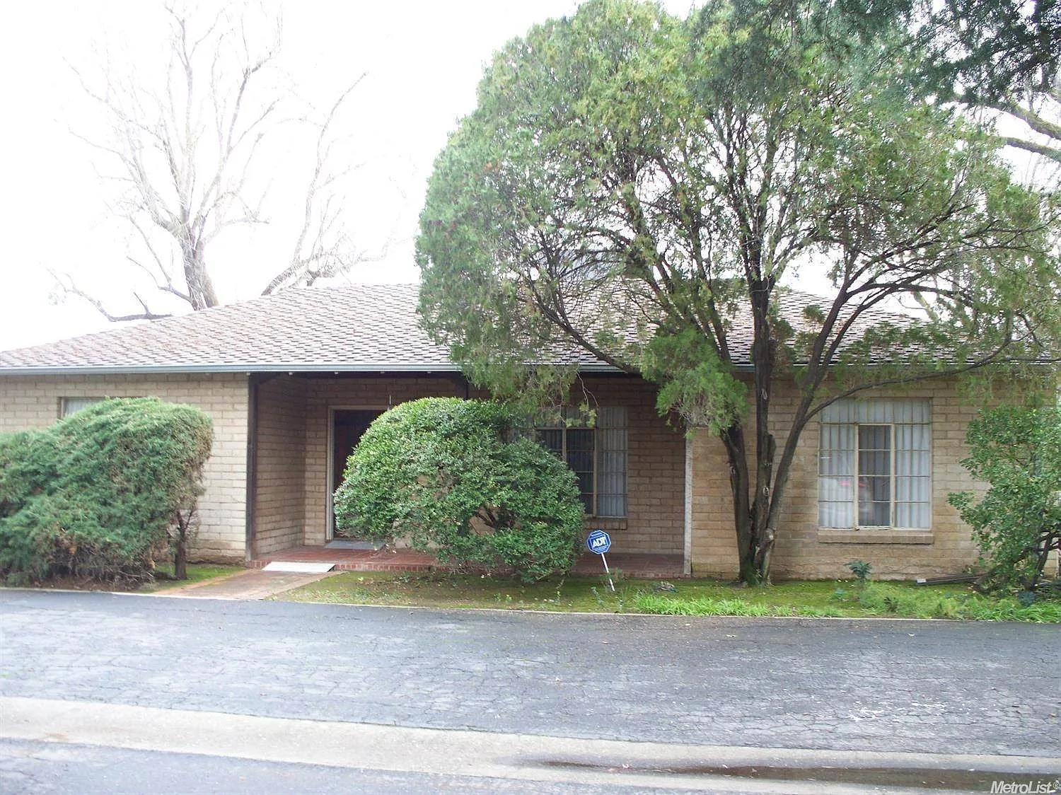 415 N 4th St photo 1