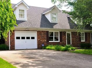 174 Candlewood Dr, Danville, KY 40422