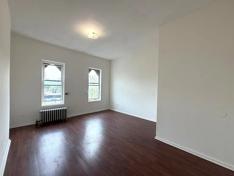 62 Patchen Ave #4R — Photo 7