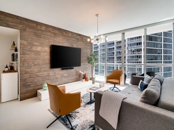 475 Brickell Ave APT 3013, Miami, FL 33131