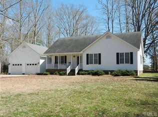 5012 Country Day Dr, Zebulon, NC 27597