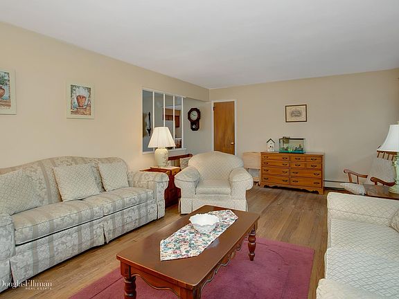 4th image of 33 Stellenwerf Ave