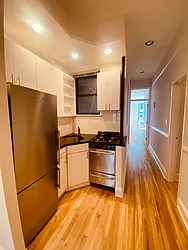 Rented by Metropolis Real Estate of Manhattan