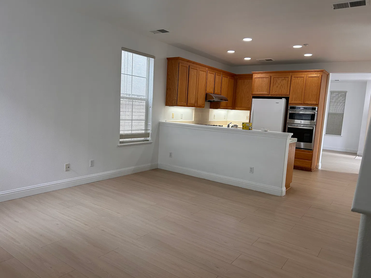 1197 Cherrybrooke Cmns — Photo 4