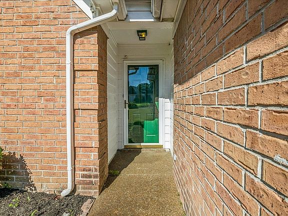 5th image of 1117 Cathedral Ln