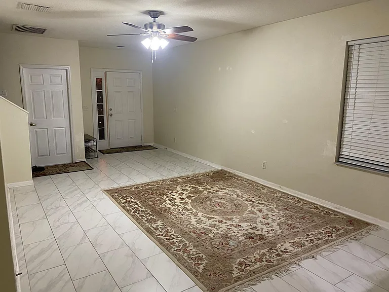 8362 Silverbell Loop — Photo 4