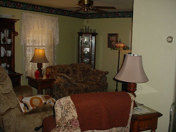 5th image of 617 Eastwood Dr