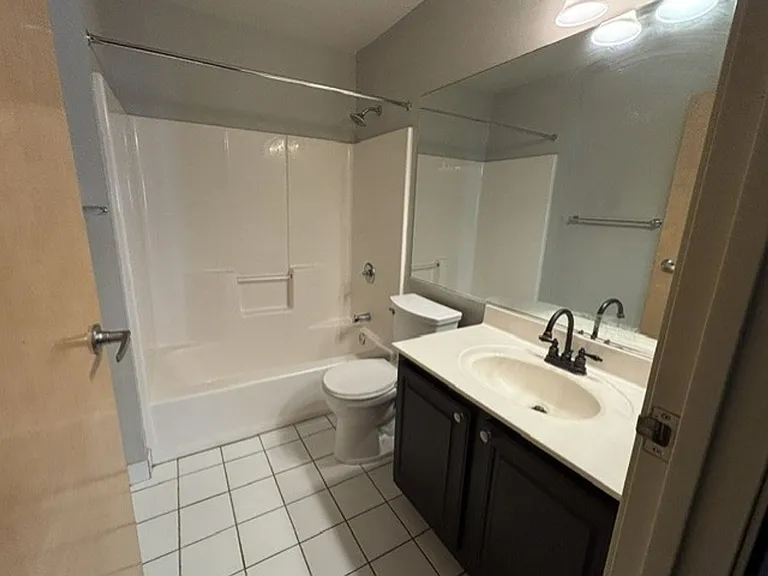 Bridgeview Apartments — Photo 53