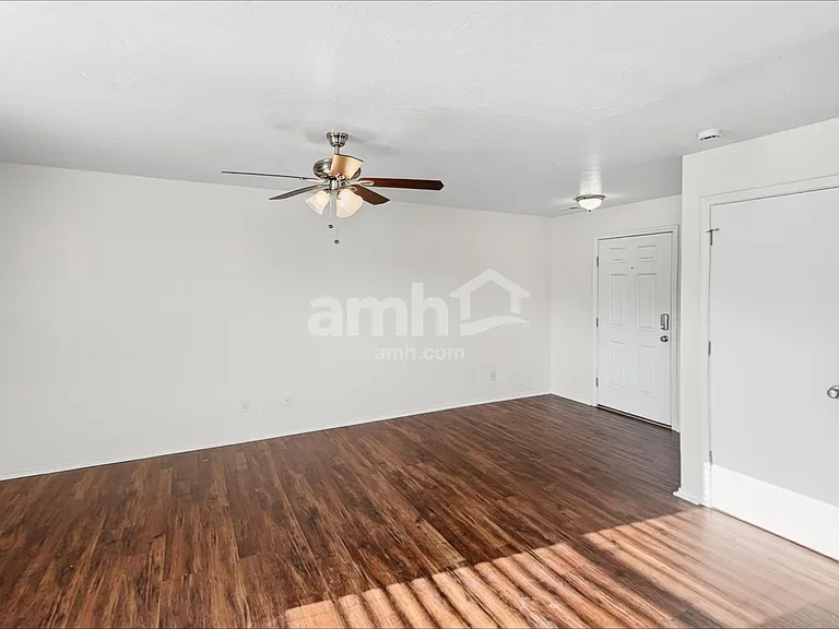 4716 Keepsake Ave — Photo 6