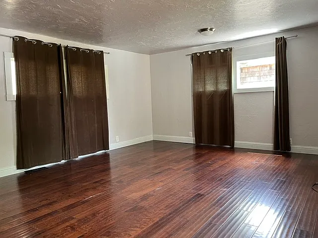 32 D St — Photo 13