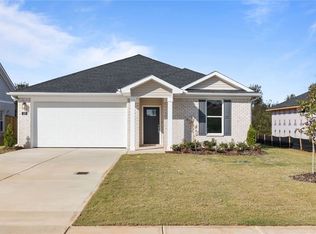 2973 Iron St, Auburn, AL 36832