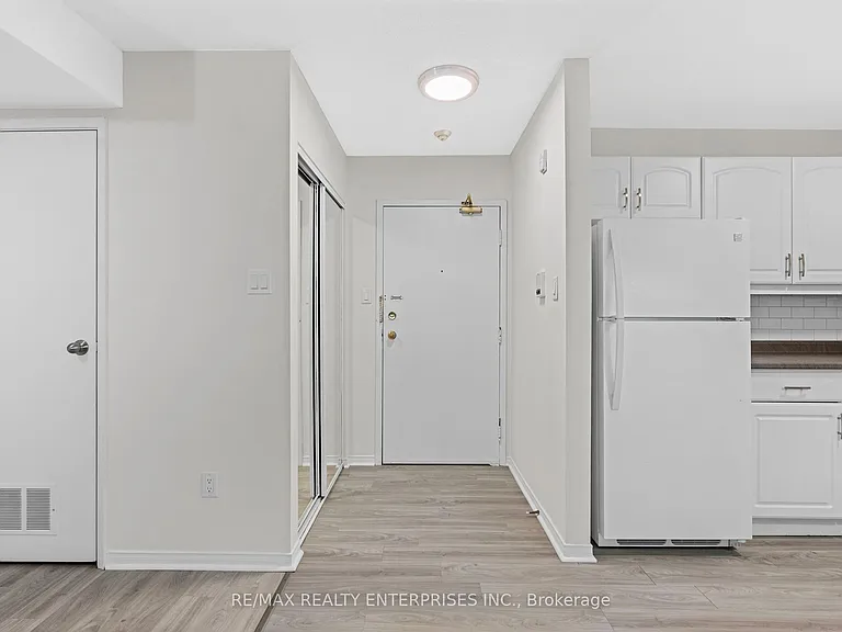126 Bell Farm Rd #B04 — Photo 7