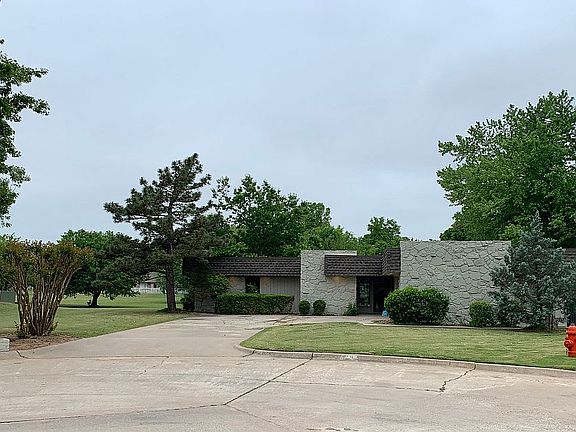 2nd image of 11236 Folkstone Dr