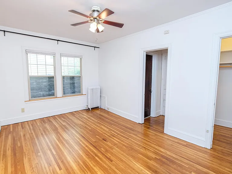 Summit Hill Apartments — Photo 28