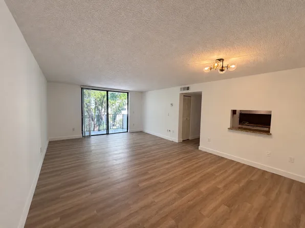 1673 Bay Rd APT 405, Miami Beach, FL 33139