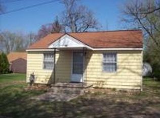 104 Myron Ln, Houghton Lake, MI 48629