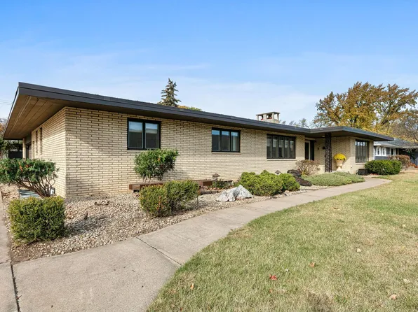 317 8th Ave SE, Osseo, MN 55369