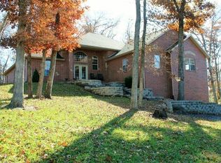 828 N Spirit Valley Ct, Nixa, MO 65714