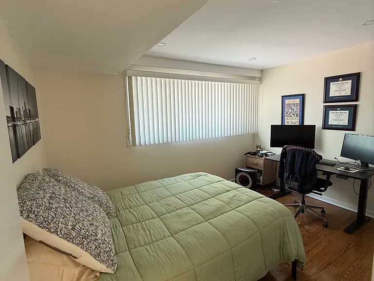 370 Park Ave #E — Photo 12