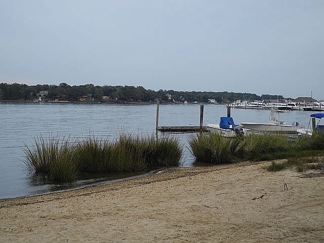 2nd image of 131 Lilac Dr