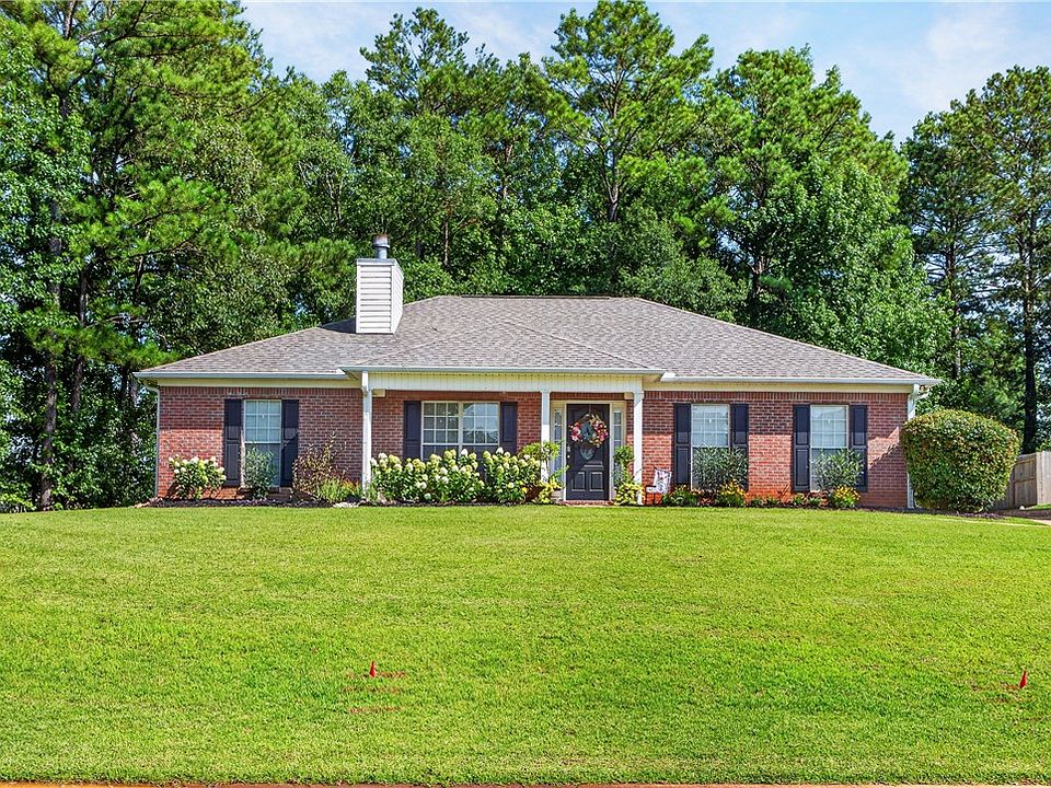1st image of 2402 Waterford Dr