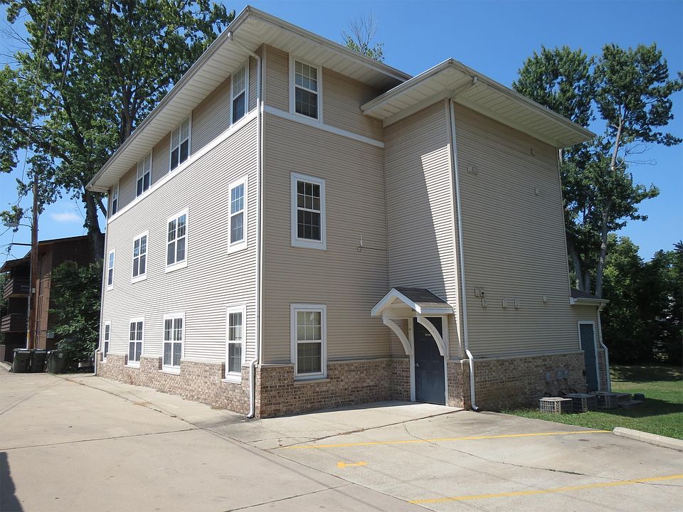 1st image of 606 1/2 W Elm St #2