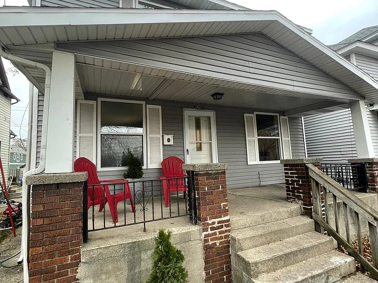 1135 Tamarack Ave NW #1 — Photo 1