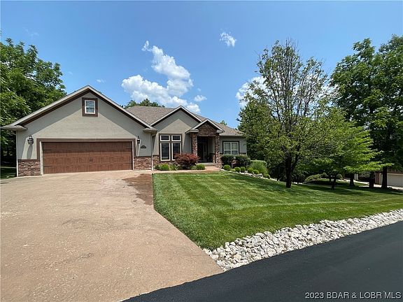 3rd image of 328 Cherry Hill Ln