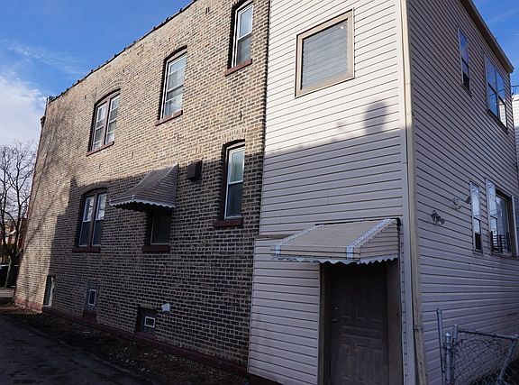 5th image of 5500 W Cortland St